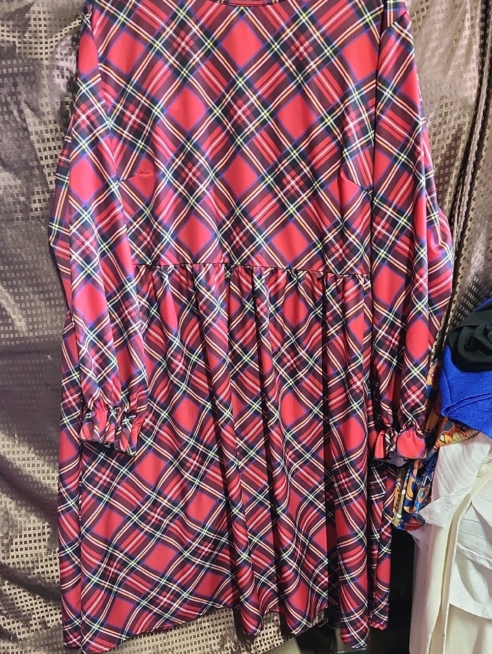 Women’s Red Plaid Long Sleeve Midi Dress